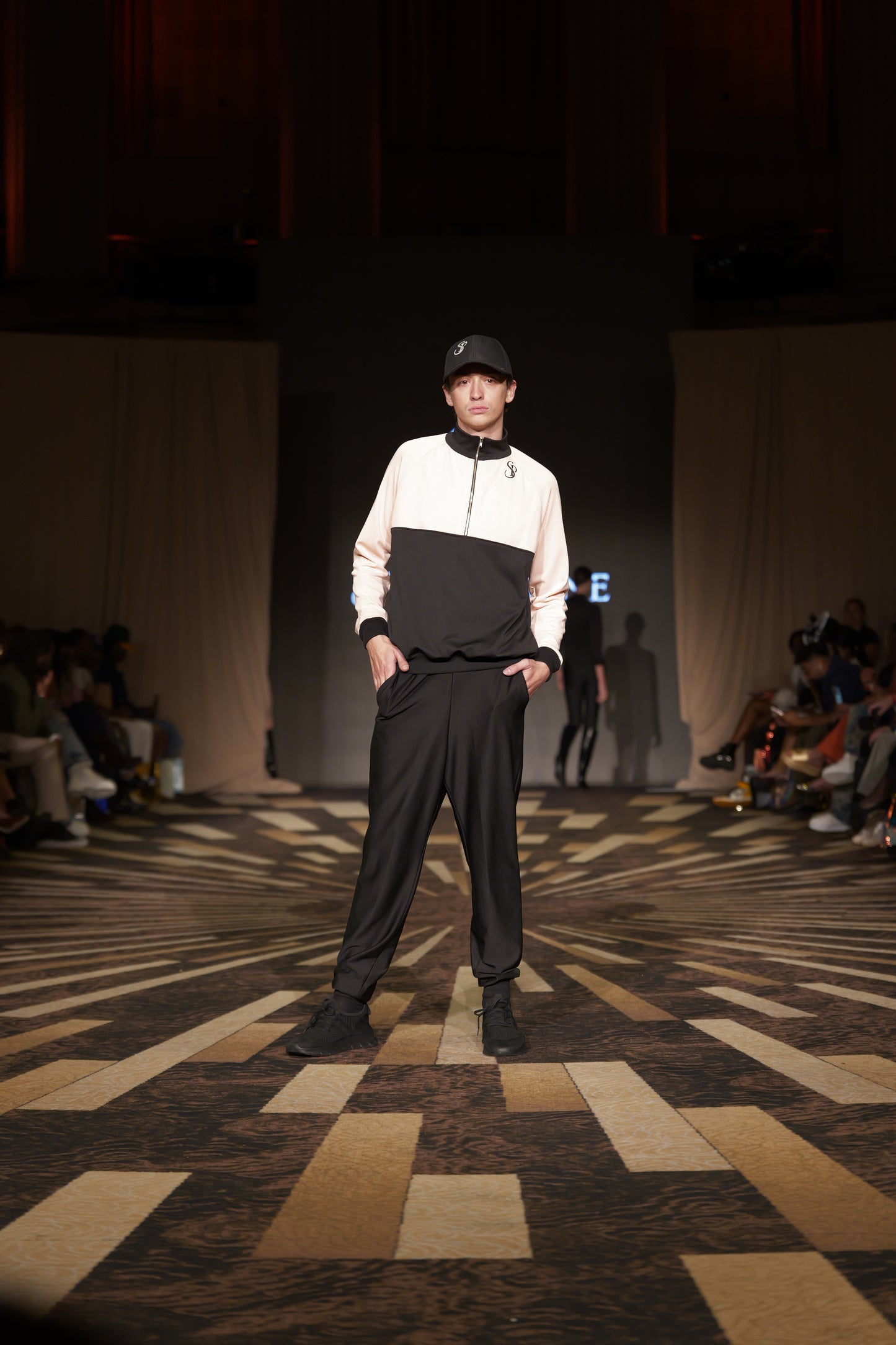 Men's Two Tone Half Zip Jacket